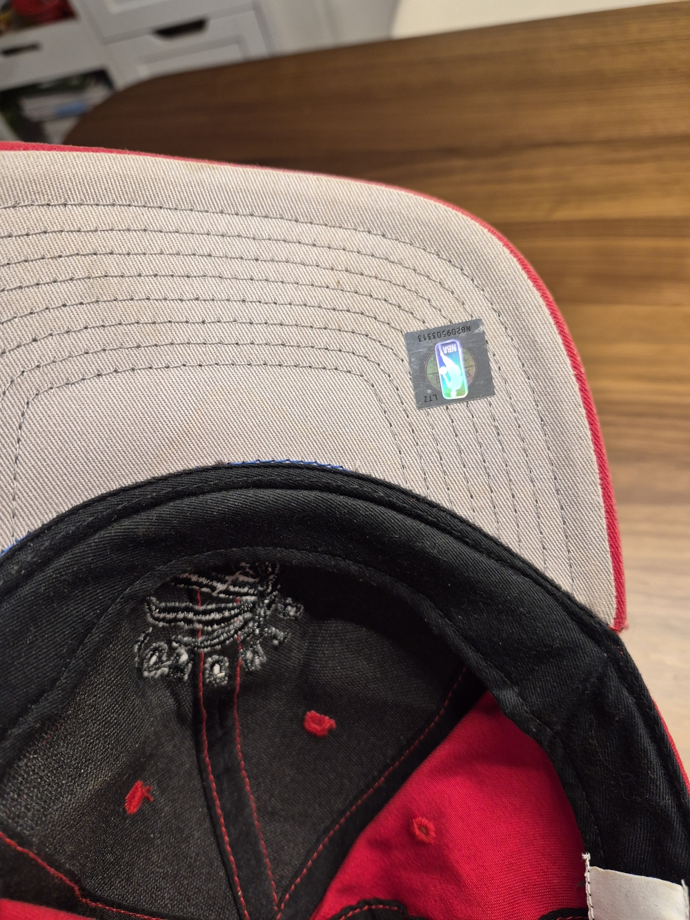 Toronto Raptors Red Embroidered Baseball Cap - Picture 5 of 6